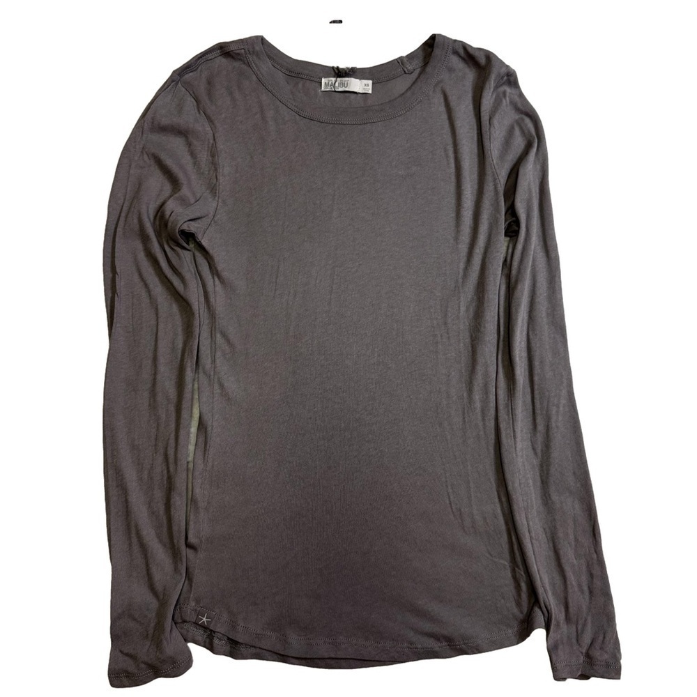Barefoot Dreams Malibu Pewter Long Sleeve Tee Top Shirt 
Size XS
Pewter NWOT